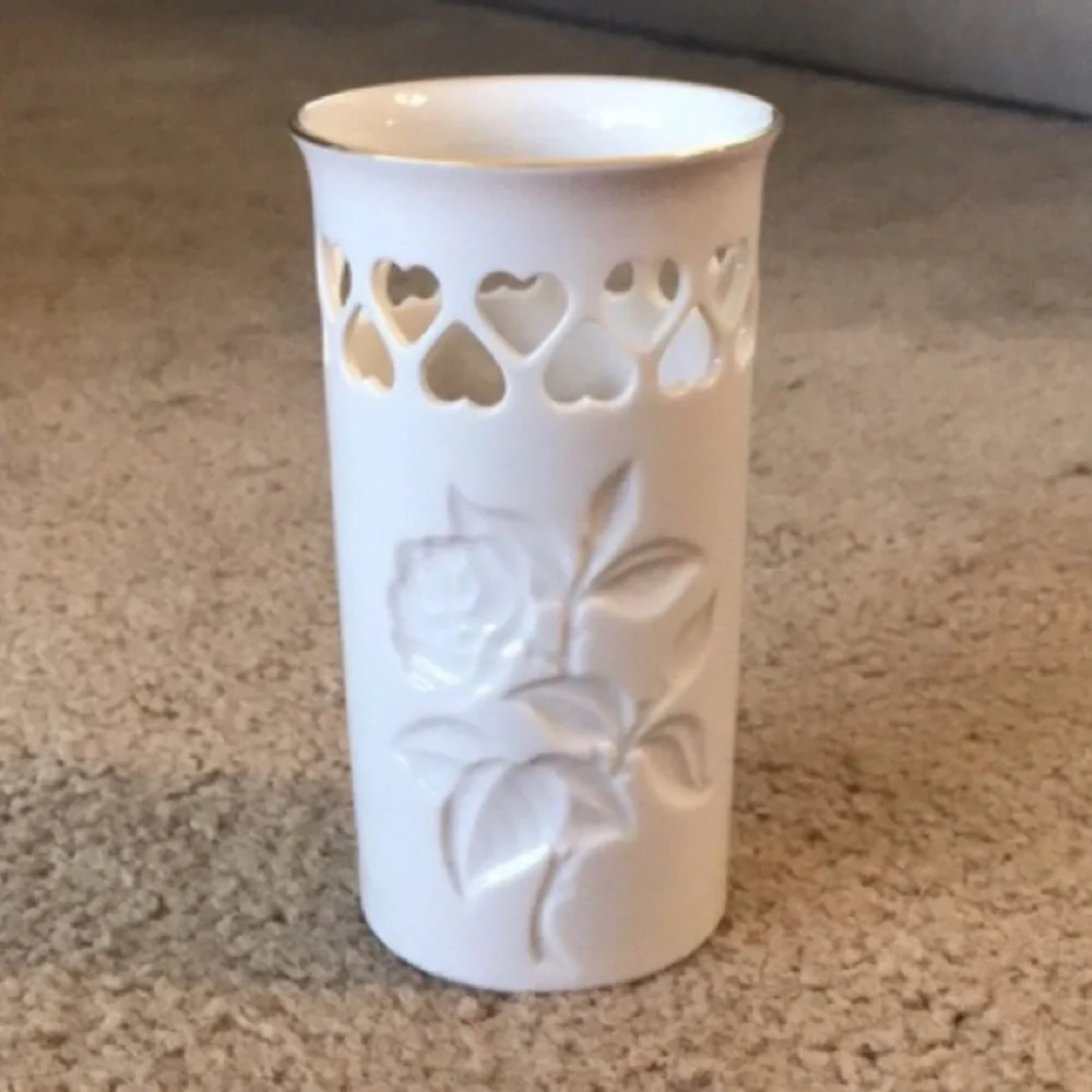 LENOX Pierced Heart China Vase *Embossed Rose*